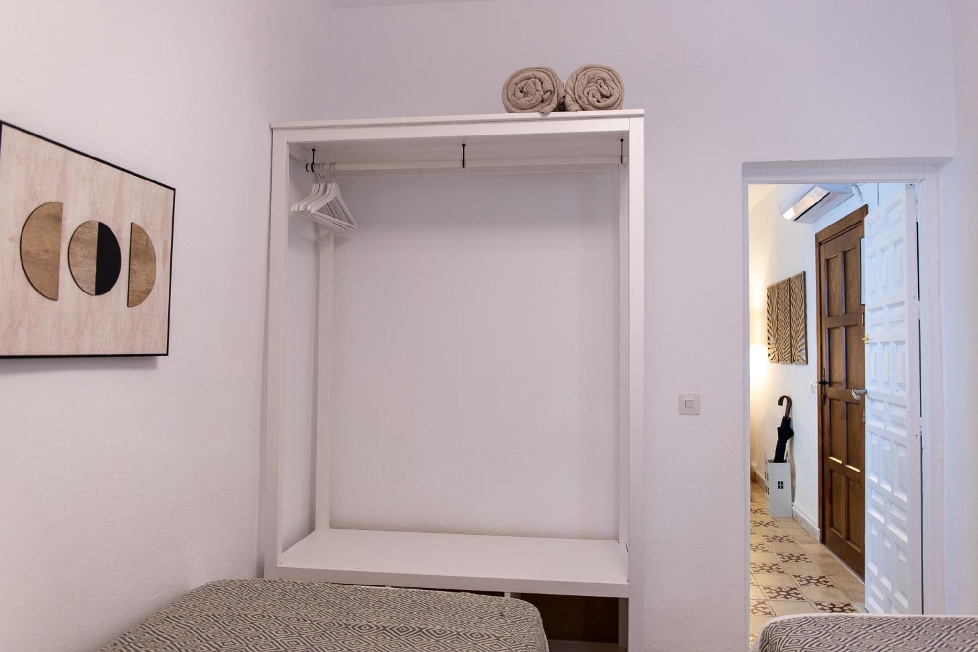 Apartamentos San Francisco Seville Exterior photo